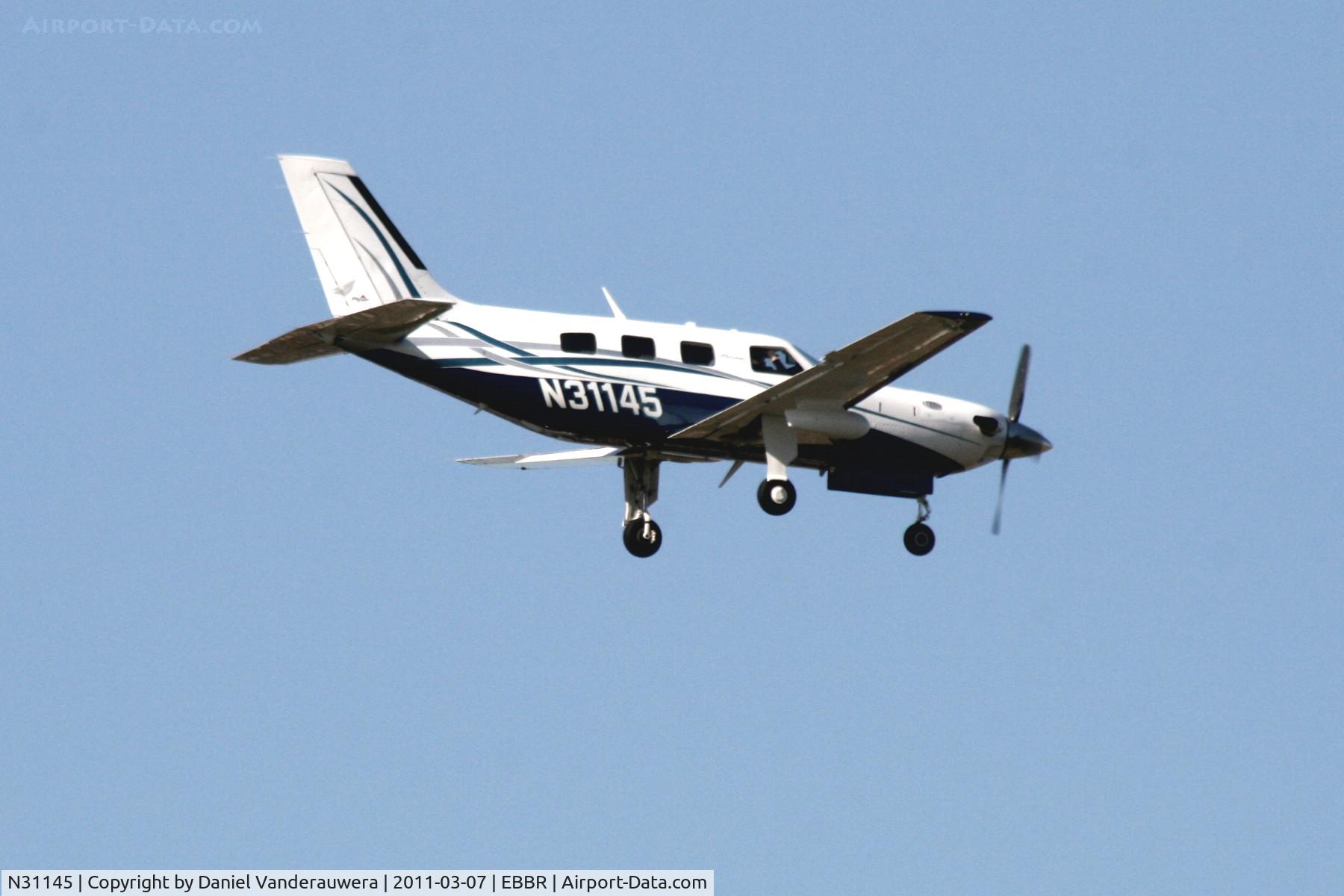 N31145, 2005 Piper PA-46-500TP C/N 4697215, Descending to RWY 02