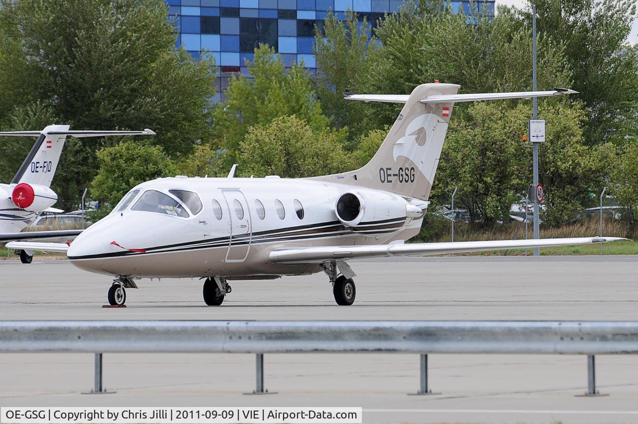 OE-GSG, 2004 Raytheon Hawker 400XP C/N RK-402, 