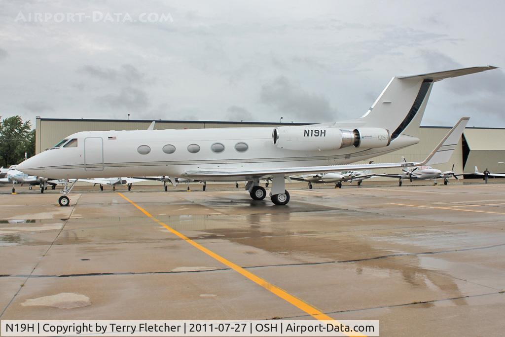 N19H, 1984 Gulfstream Aerospace G-1159A Gulfstream III C/N 416, At 2011 Oshkosh