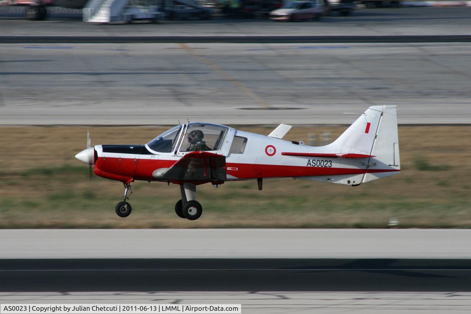 AS0023, 1976 Scottish Aviation Bulldog T.1 C/N BH.120/363, Take off Runway 31