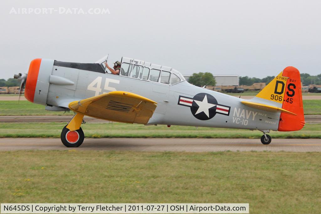 N645DS, 1944 North American SNJ-5 Texan Texan C/N 88-17678, At 2011 Oshkosh