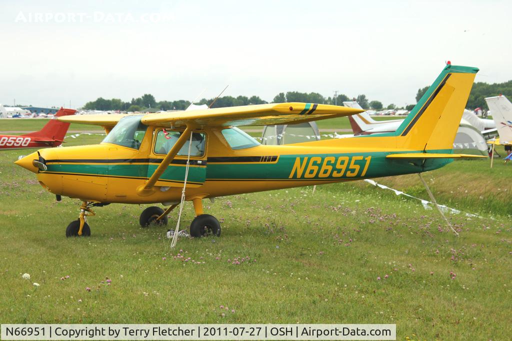 N66951, 1978 Cessna 152 C/N 15281686, At 2011 Oshkosh