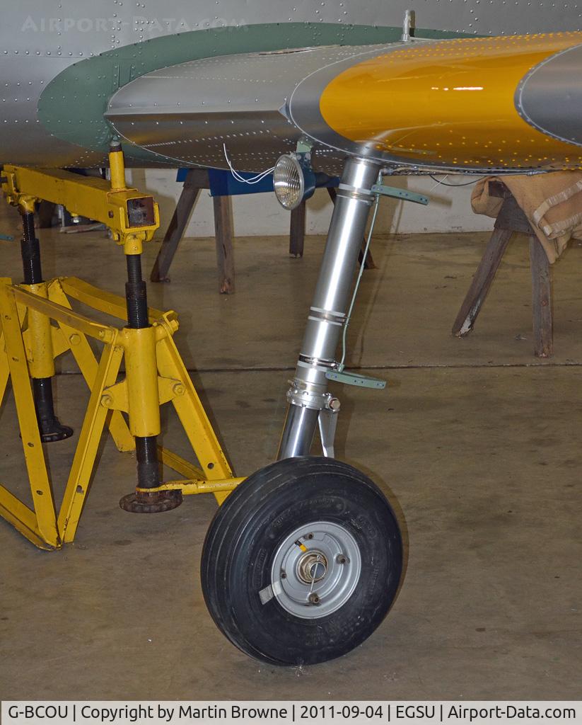 G-BCOU, 1952 De Havilland DHC-1 Chipmunk T.10 C/N C1/0559, UNDER RESTORATION UNDERCARRIAGE DETAIL