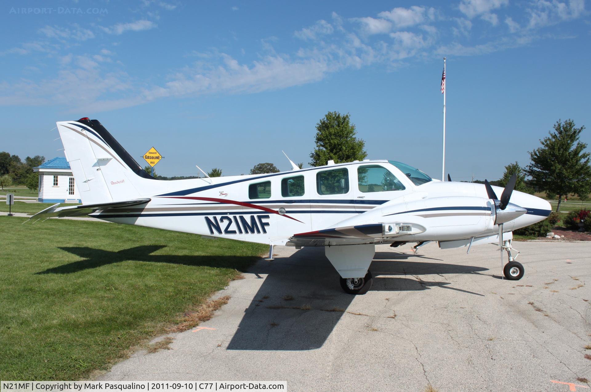 N21MF, 1998 Raytheon Aircraft Company 58 C/N TH-1871, Raytheon 58