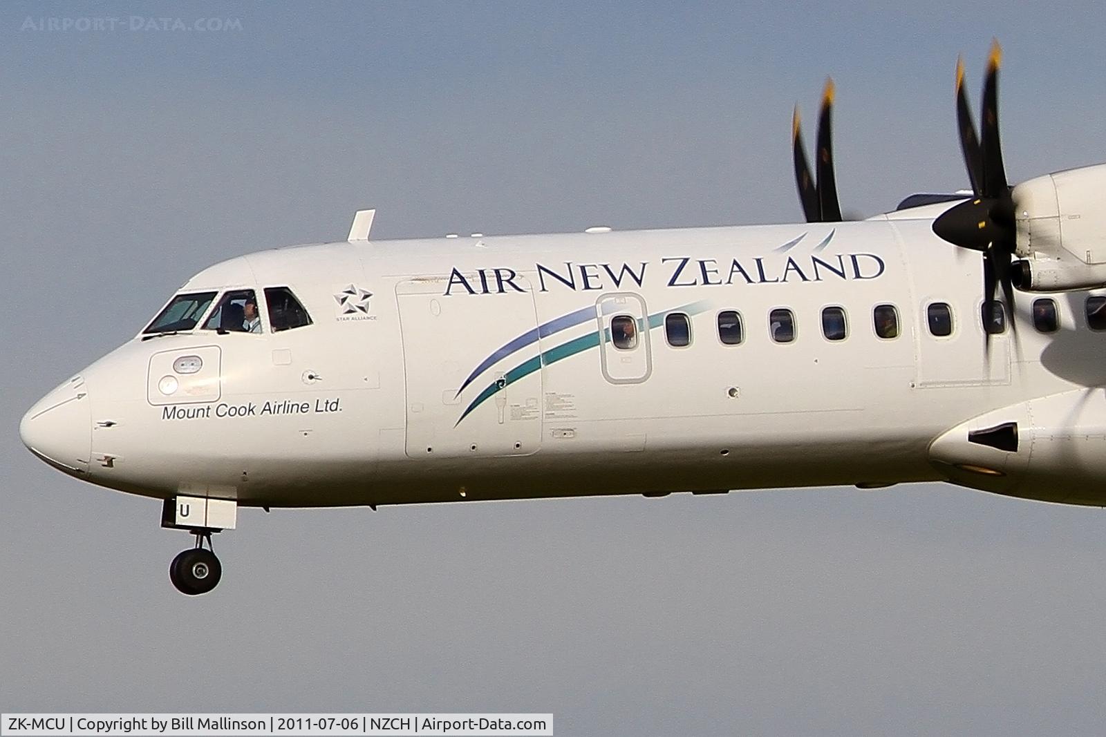 ZK-MCU, 2000 ATR 72-212A C/N 632, finals to 02