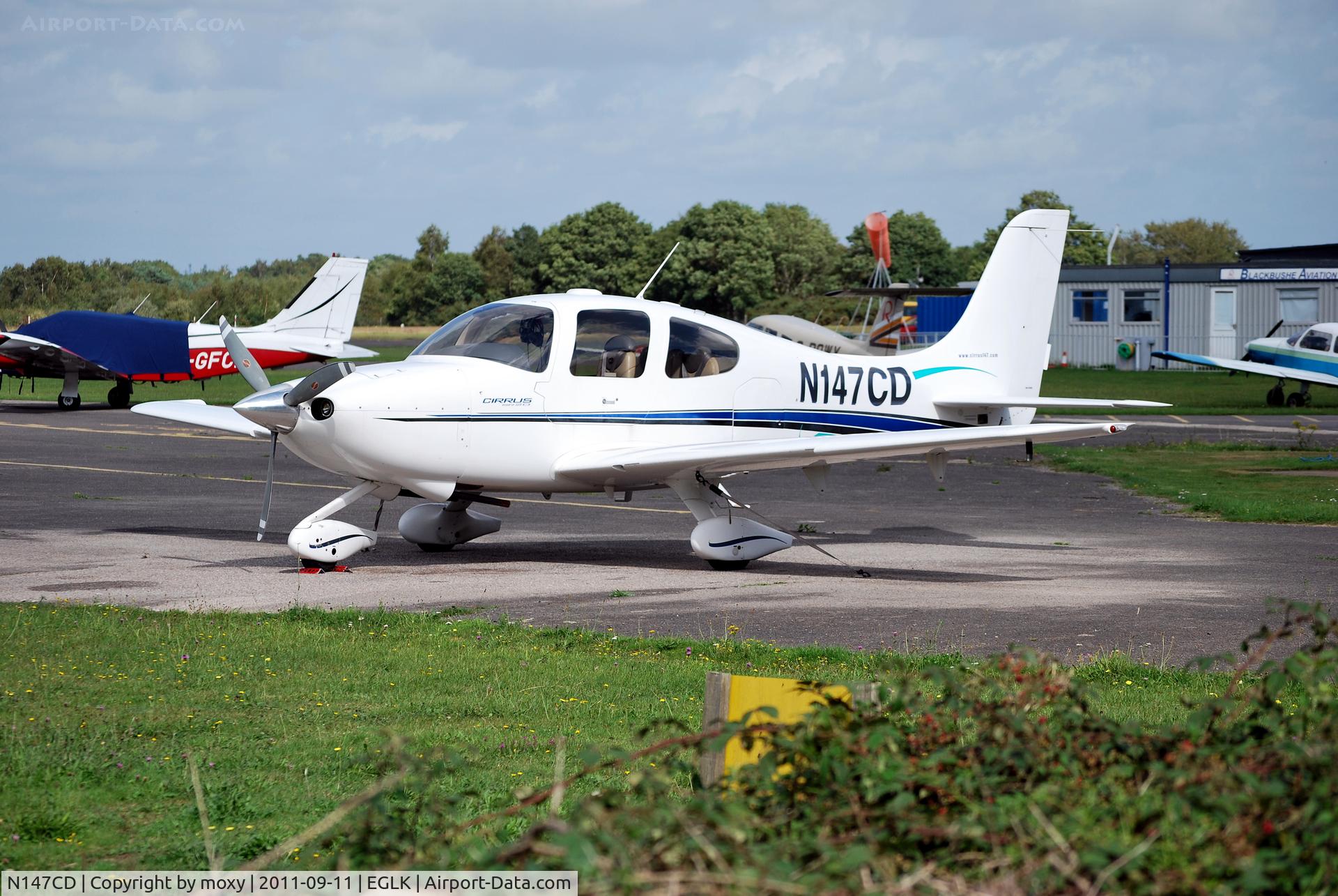 N147CD, 2000 Cirrus SR20 C/N 1043, Cirrus SR20 at Blackbushe