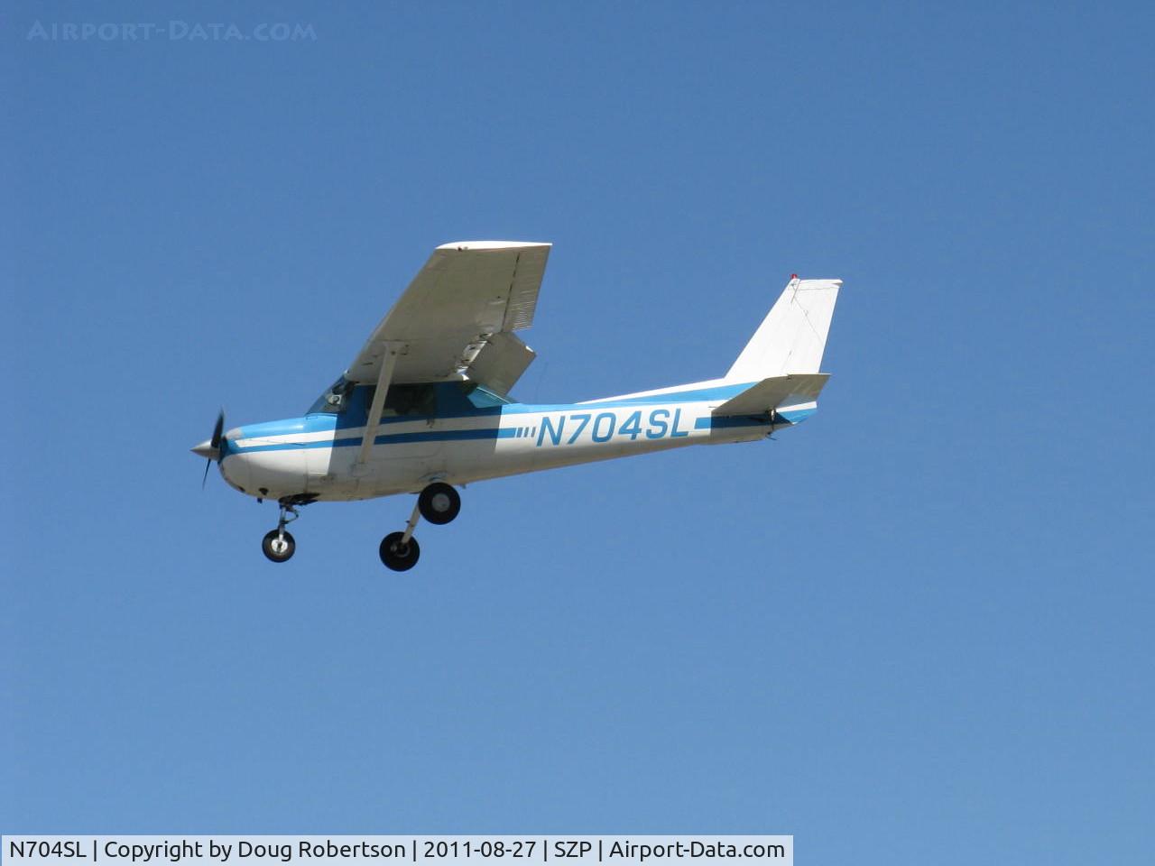 N704SL, 1976 Cessna 150M C/N 15078837, 1976 Cessna 150M, Continental O-200 100 Hp, on final Rwy 22