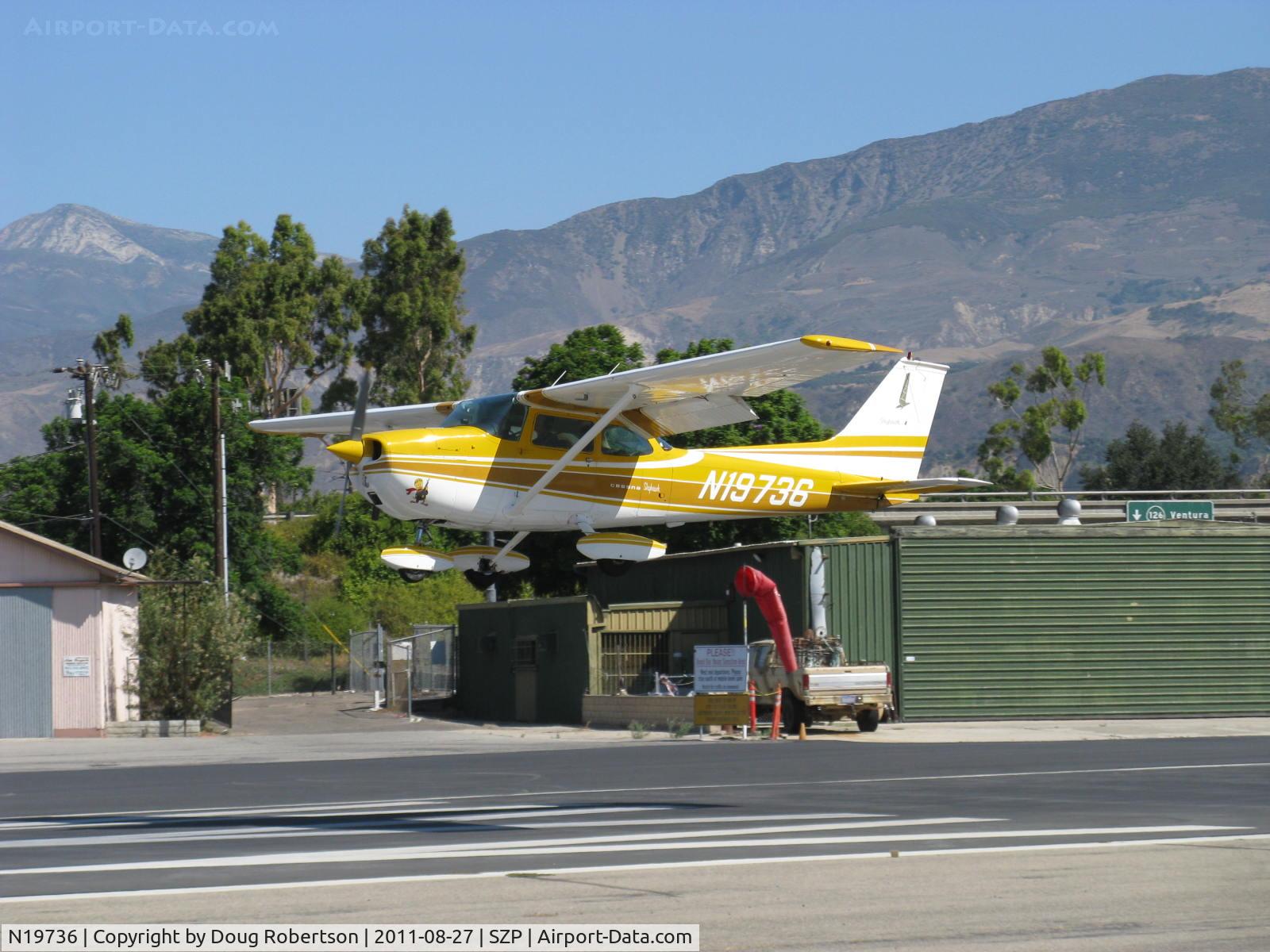 N19736, 1972 Cessna 172L C/N 17260710, 1972 Cessna 172L, Lycoming O-320-E2D 150 Hp, landing Rwy 22