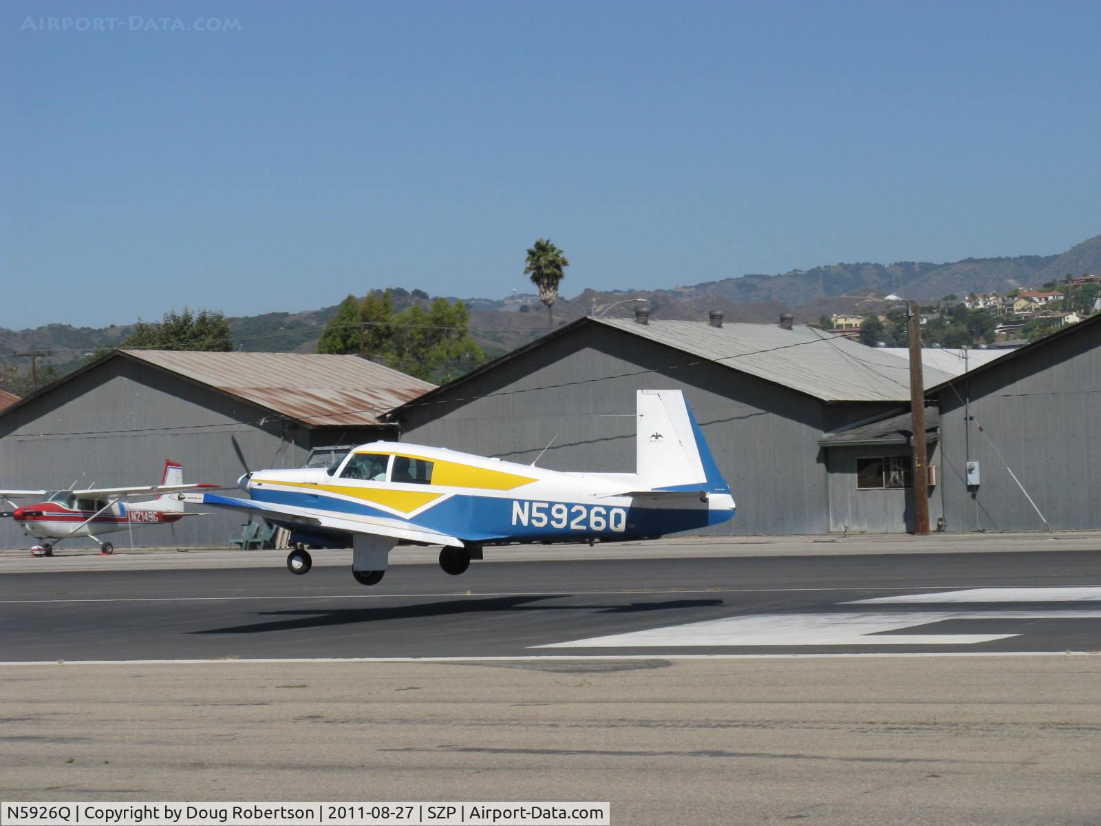 N5926Q, 1965 Mooney M20E C/N 828, 1965 Mooney M20E SUPER 21, Lycoming IO-360-A1A 200 Hp, landing Rwy 22