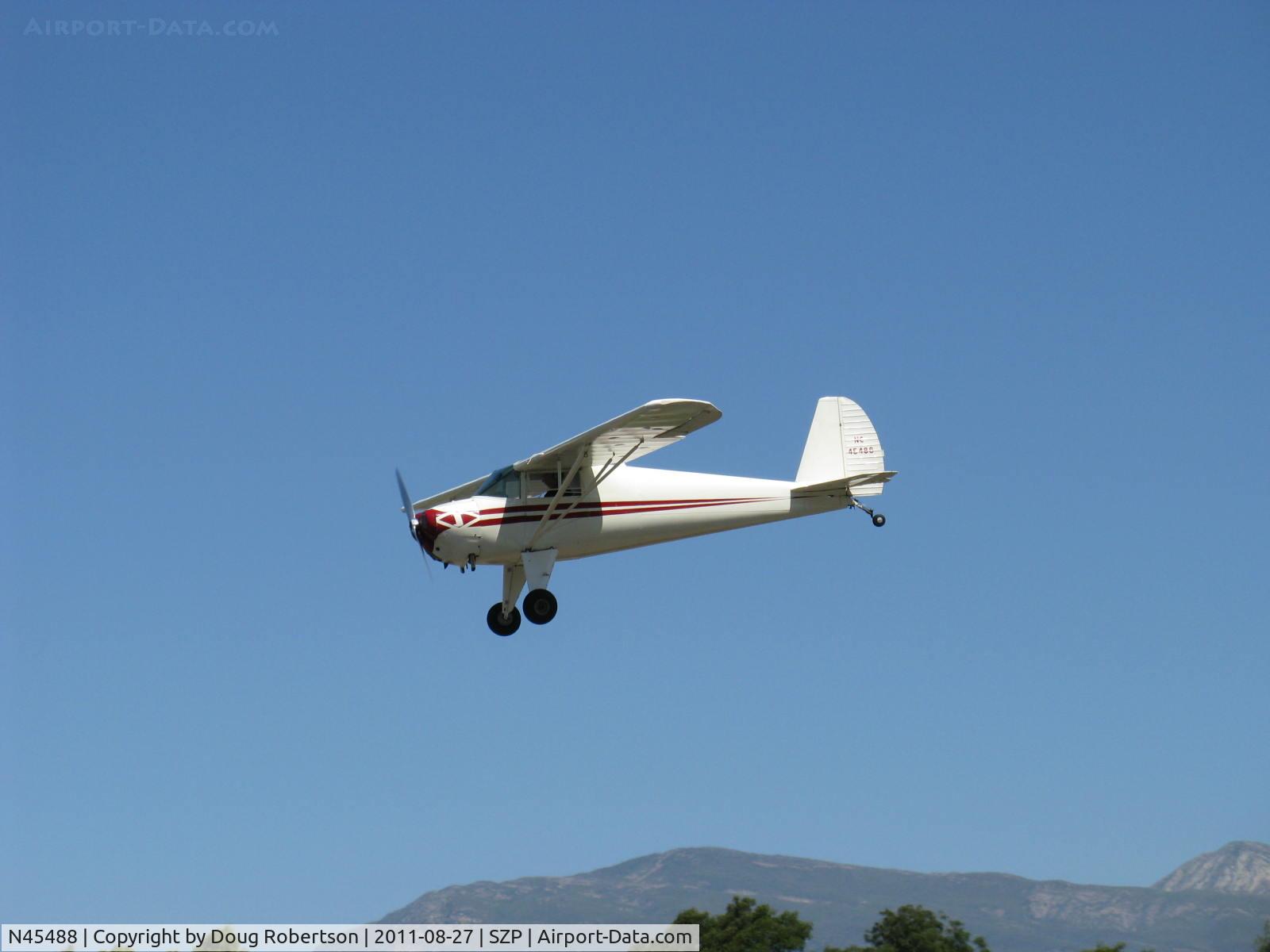 N45488, 1946 Luscombe 8A C/N 2015, 1946 Luscombe 8A, Continental A&C65 65 Hp, on final Rwy 22