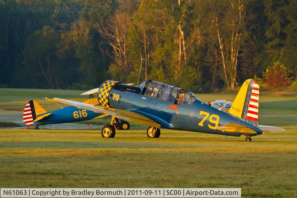 N61063, 1944 Consolidated Vultee BT-13B (SNV-2) C/N 79-1023, Triple Tree Fly-In 2011