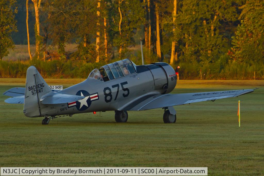 N3JC, 1943 North American SNJ-5C Texan Texan C/N 88-14913, Triple Tree Fly-In 2011