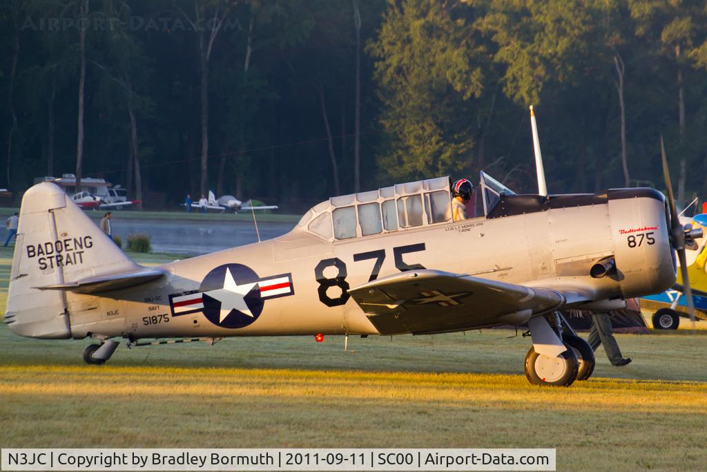 N3JC, 1943 North American SNJ-5C Texan Texan C/N 88-14913, Triple Tree Fly-In 2011