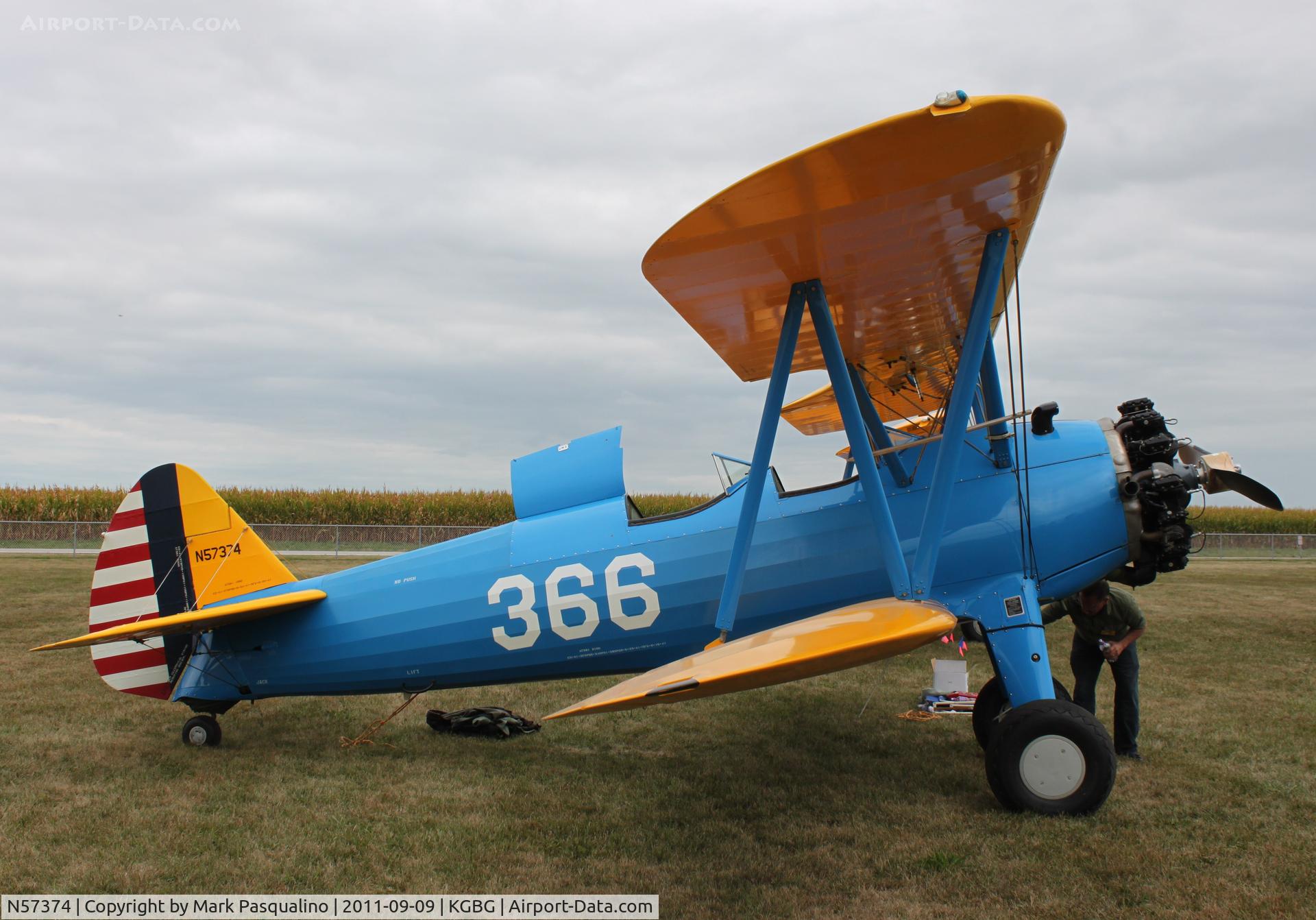 N57374, 1942 Boeing D75N1 C/N 75-3765, Stearman