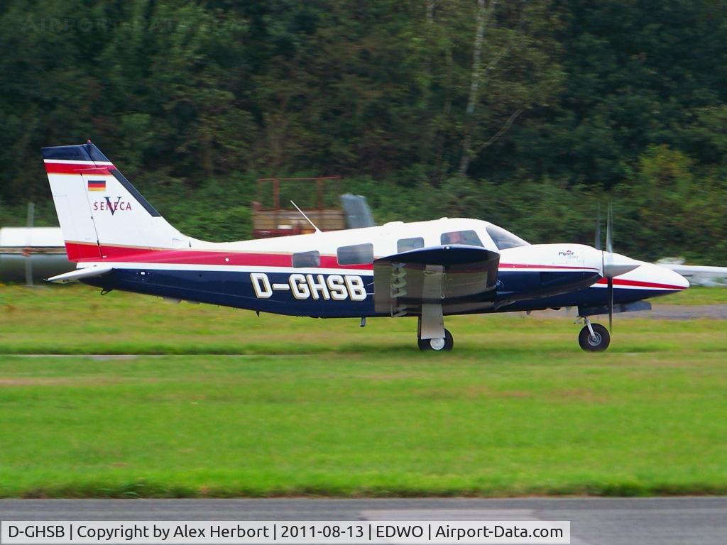 D-GHSB, Piper PA-34-220T Seneca V C/N 3449182, [Kodak Z812IS]