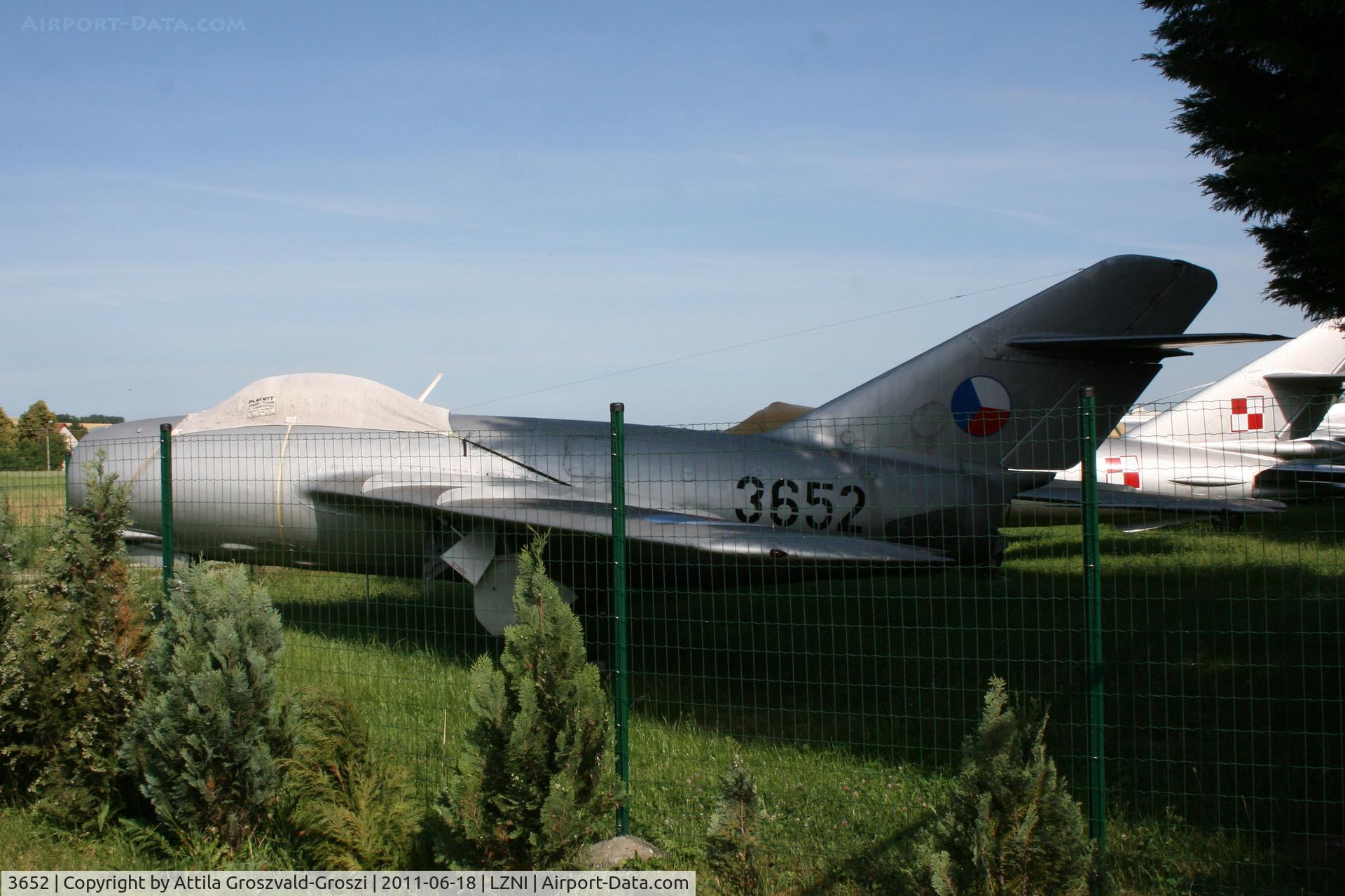3652, Mikoyan-Gurevich MiG-15bis C/N 613652, Nitra Janikovce Airport - Slovakia (Slovak Republik) SK