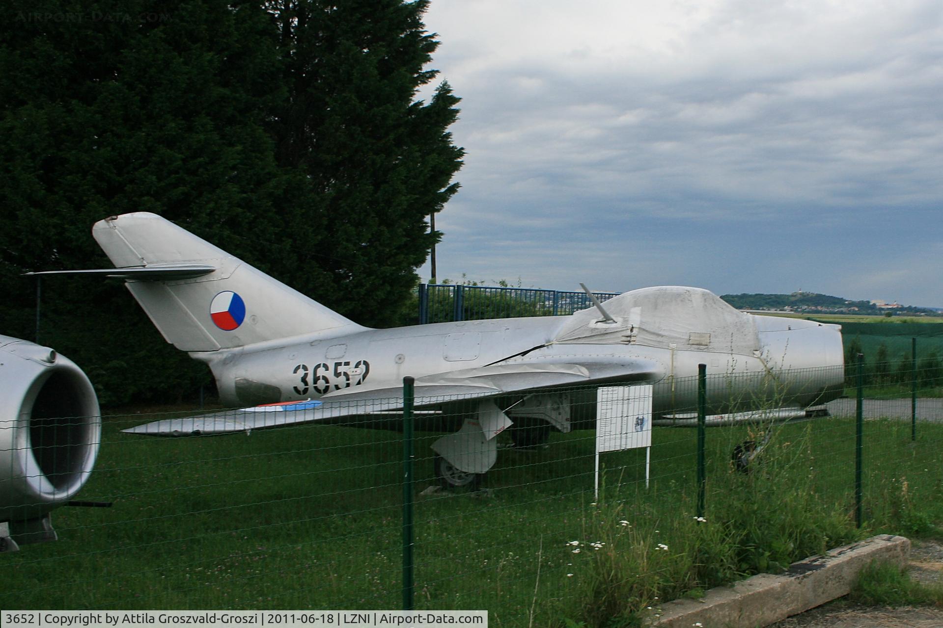 3652, Mikoyan-Gurevich MiG-15bis C/N 613652, Nitra Janikovce Airport - Slovakia (Slovak Republik) SK