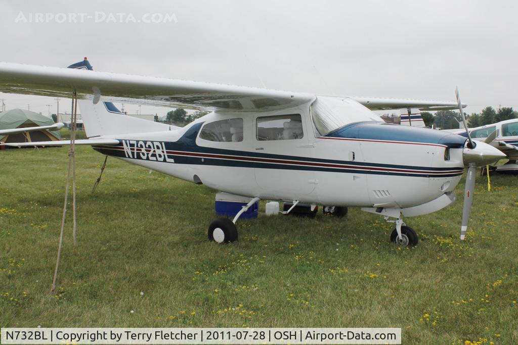 N732BL, 1976 Cessna 210L Centurion C/N 21061386, Aircraft in the camping areas at 2011 Oshkosh