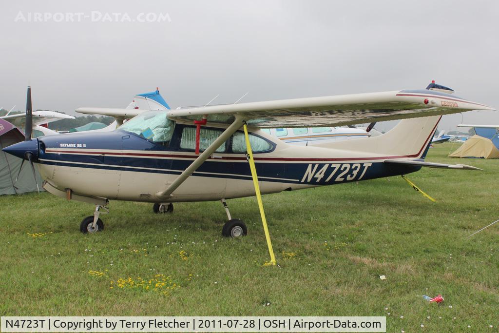 N4723T, 1981 Cessna TR182 Turbo Skylane RG C/N R18201744, Aircraft in the camping areas at 2011 Oshkosh