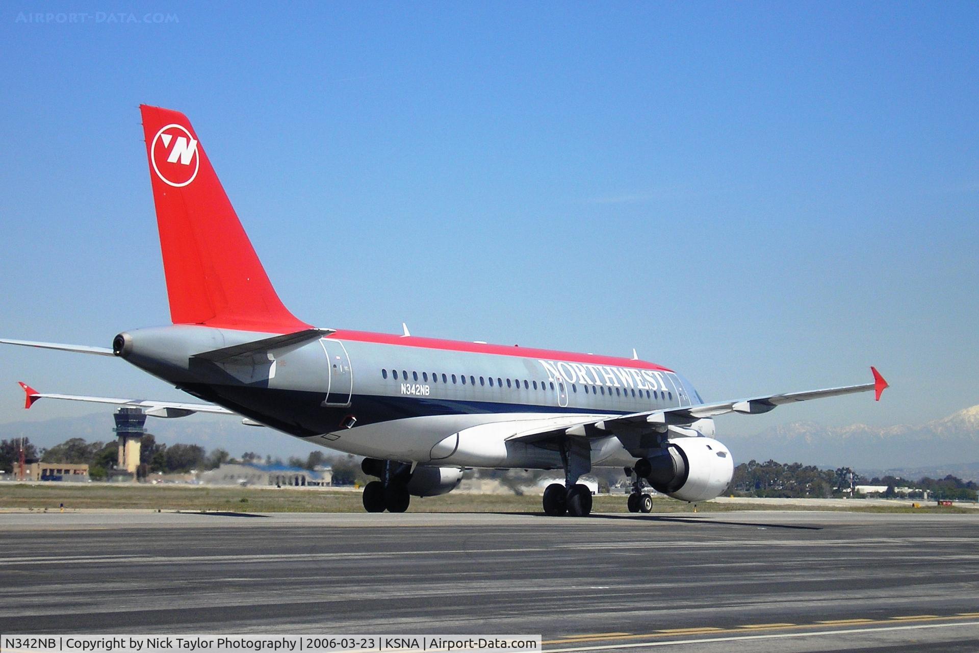 N342NB, 2002 Airbus A319-114 C/N 1746, taxiing