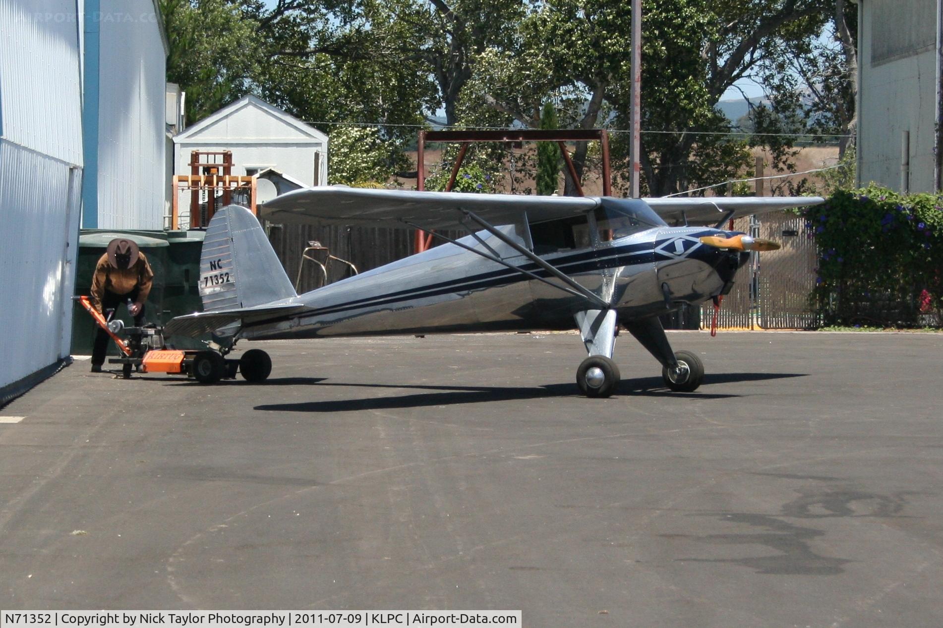 N71352, 1946 Luscombe 8A C/N 2779, Lompoc Piper Cub fly in 2011