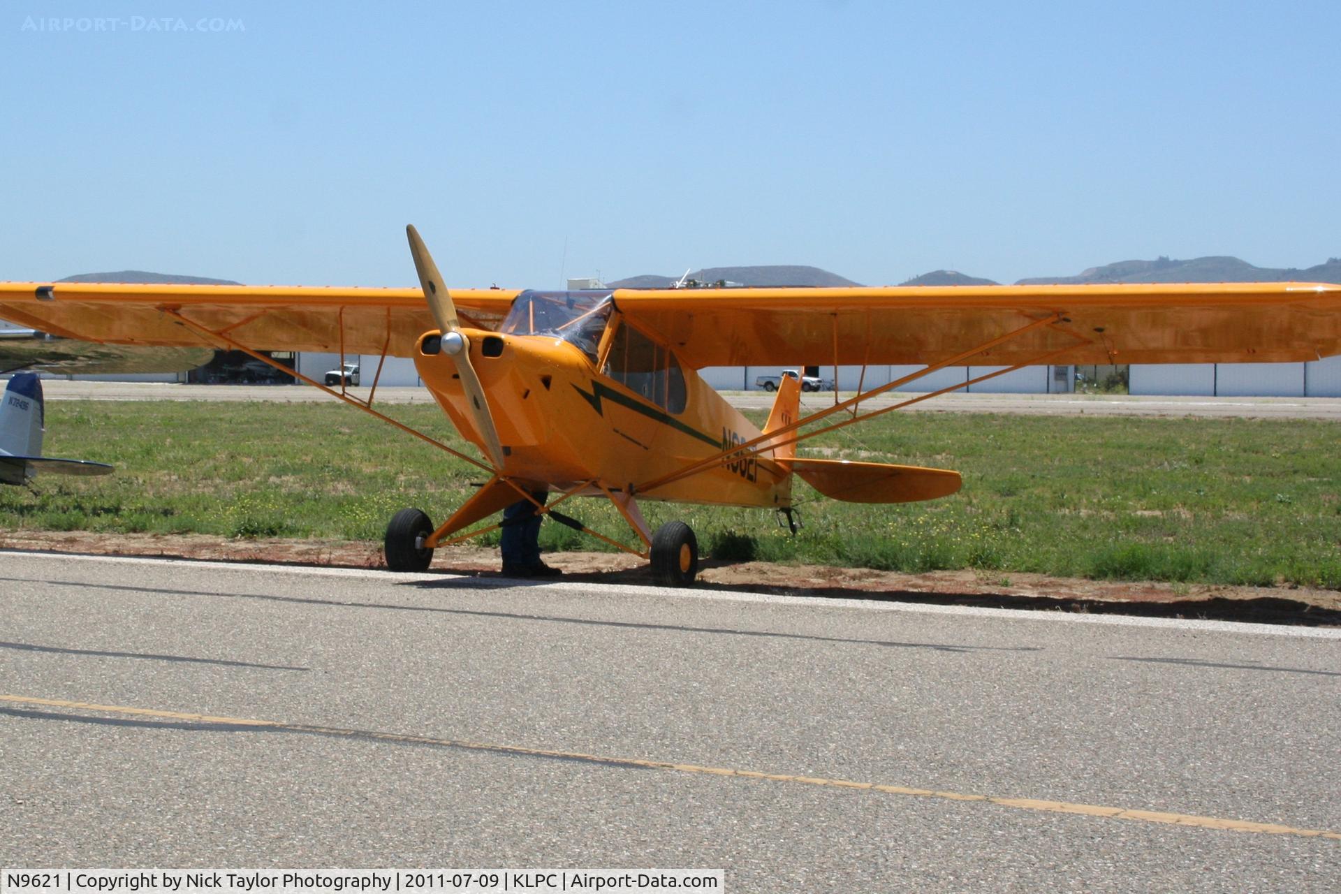 N9621, 2008 American Legend AL11 C/N AL-1120, Lompoc Piper Cub fly in 2011