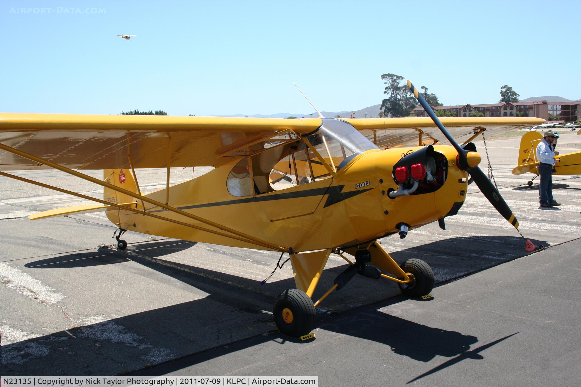 N23135, 1939 Piper J-3 Cub C/N 2918, Lompoc Piper Cub fly in 2011