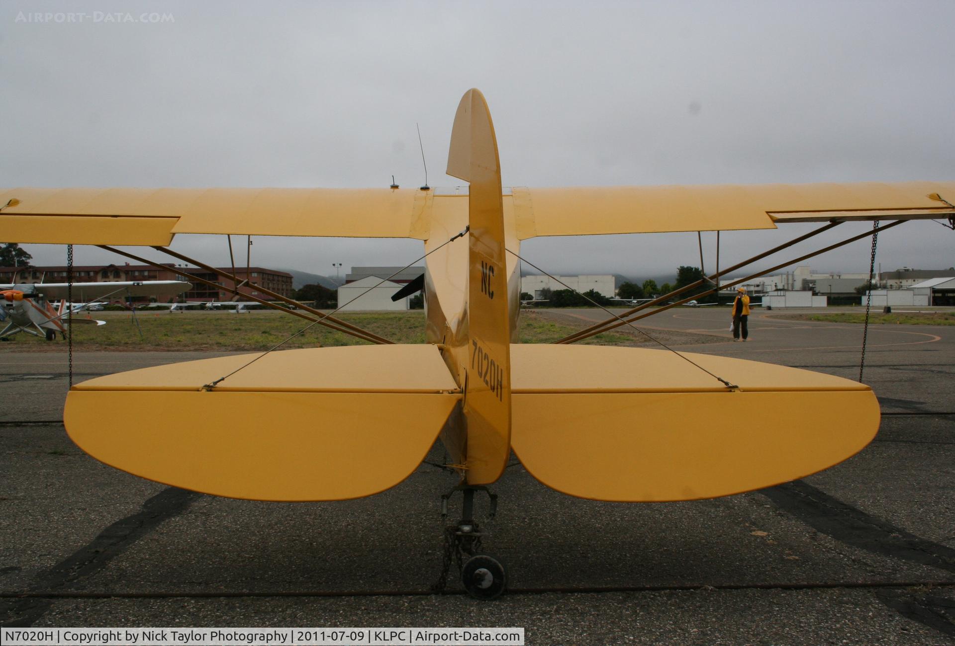 N7020H, 1946 Piper J3C-65 Cub Cub C/N 20265, Lompoc Piper Cub fly in 2011