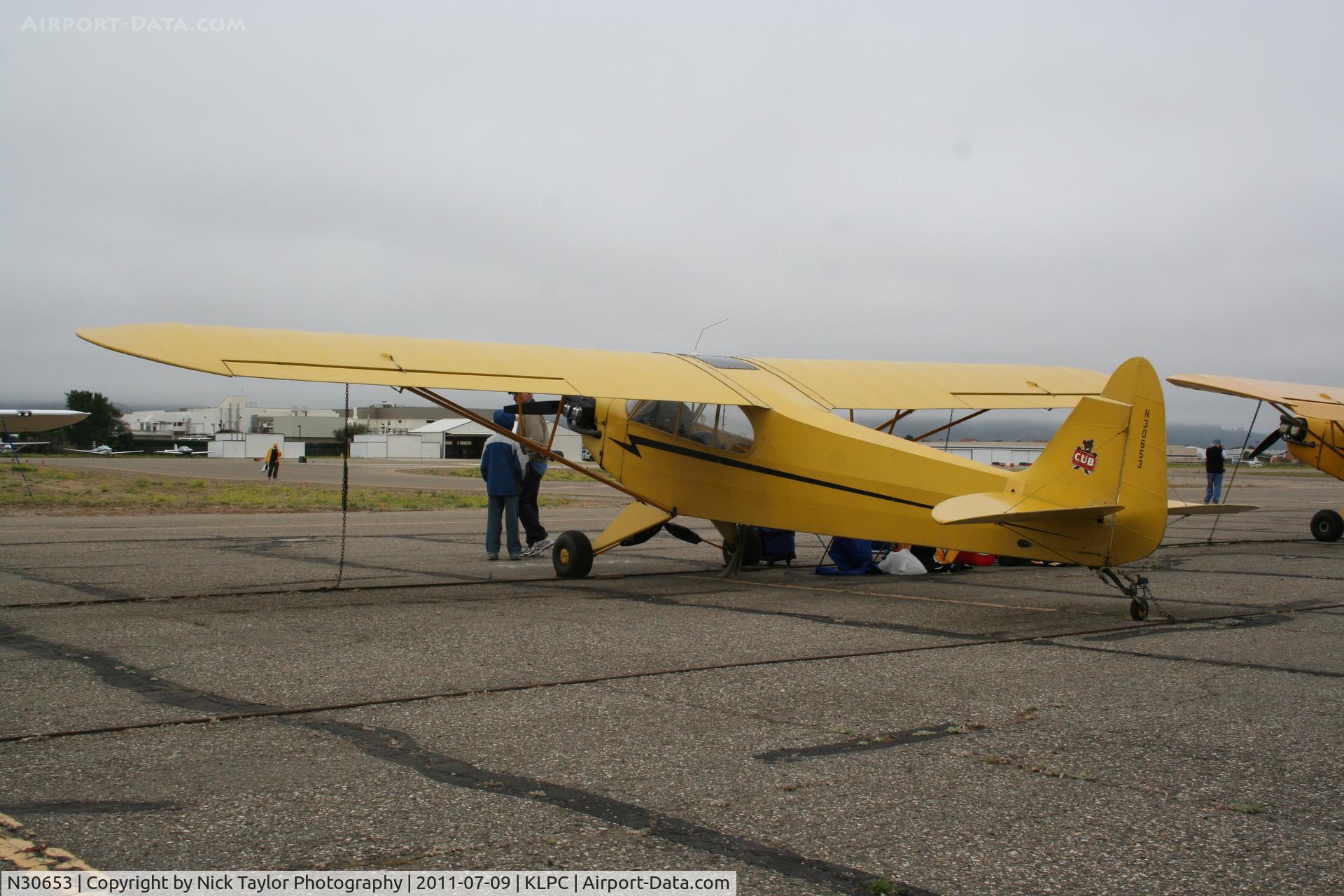 N30653, 1940 Piper J3C-65 Cub Cub C/N 5014, Lompoc Piper Cub fly in 2011
