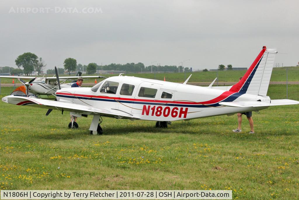 N1806H, 1977 Piper PA-32R-300 Cherokee Lance C/N 32R-7780192, Aircraft in the camping areas at 2011 Oshkosh