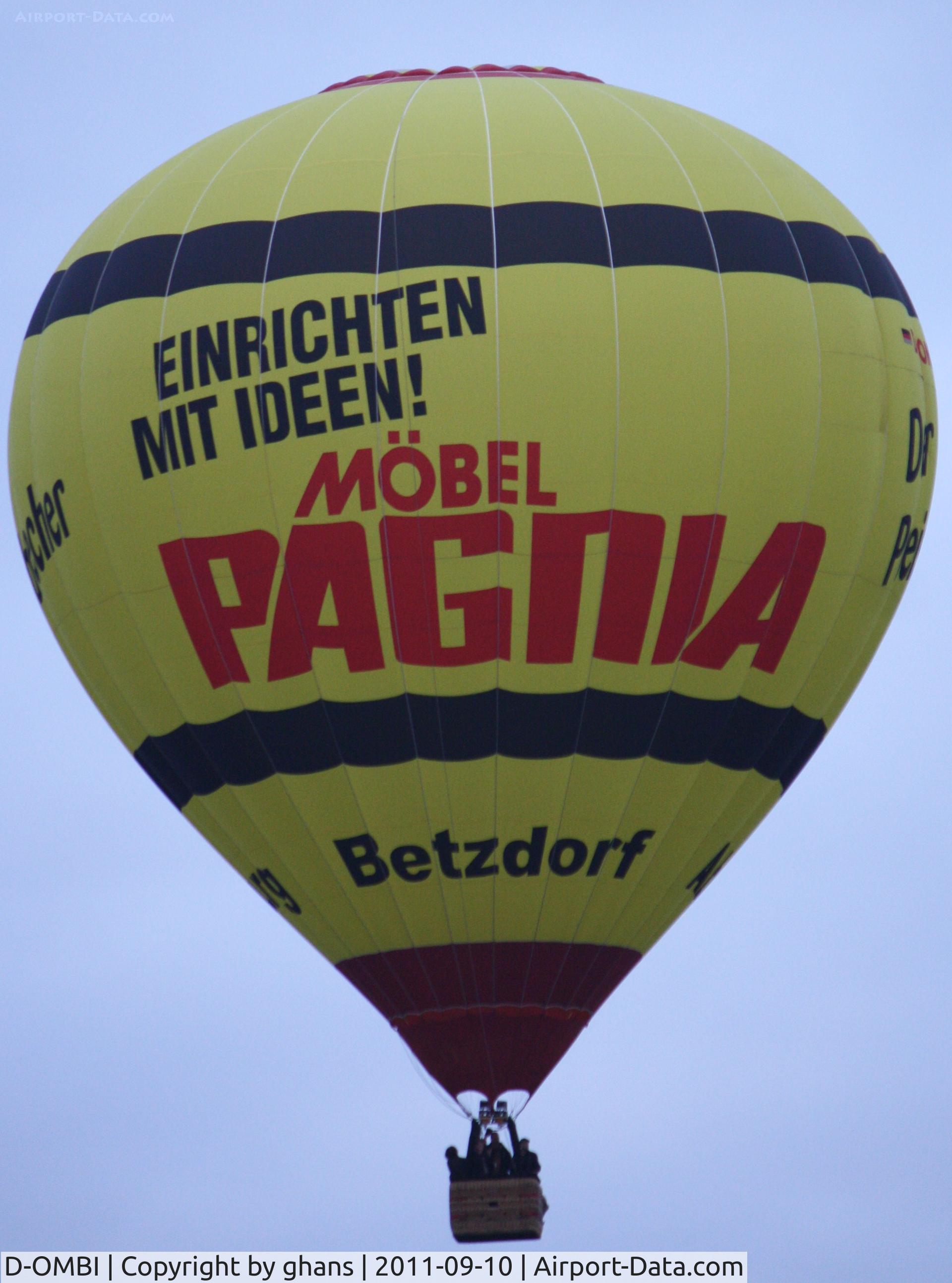D-OMBI, 2004 Schroeder Fire Balloons G30/24 C/N 1113, WIM 2011
'Möbel Pagnia'