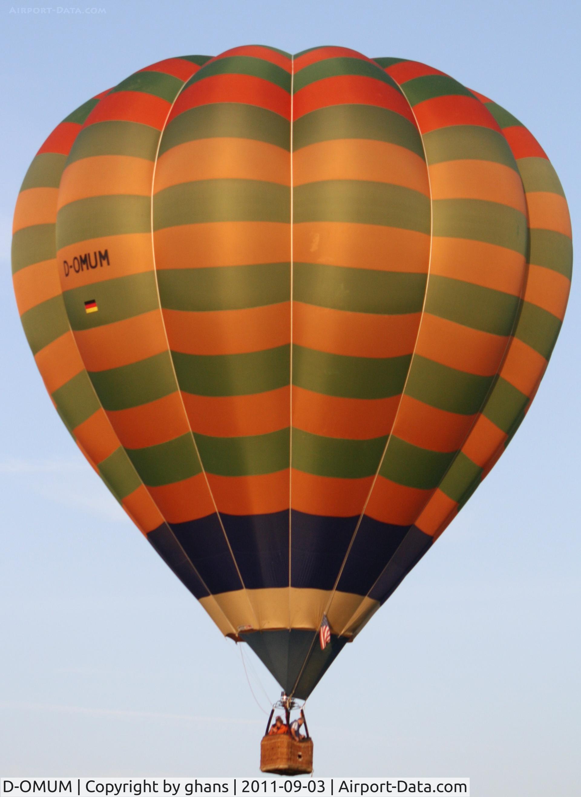 D-OMUM, 1997 Cameron Balloons O-105 C/N 4192, WIM 2011