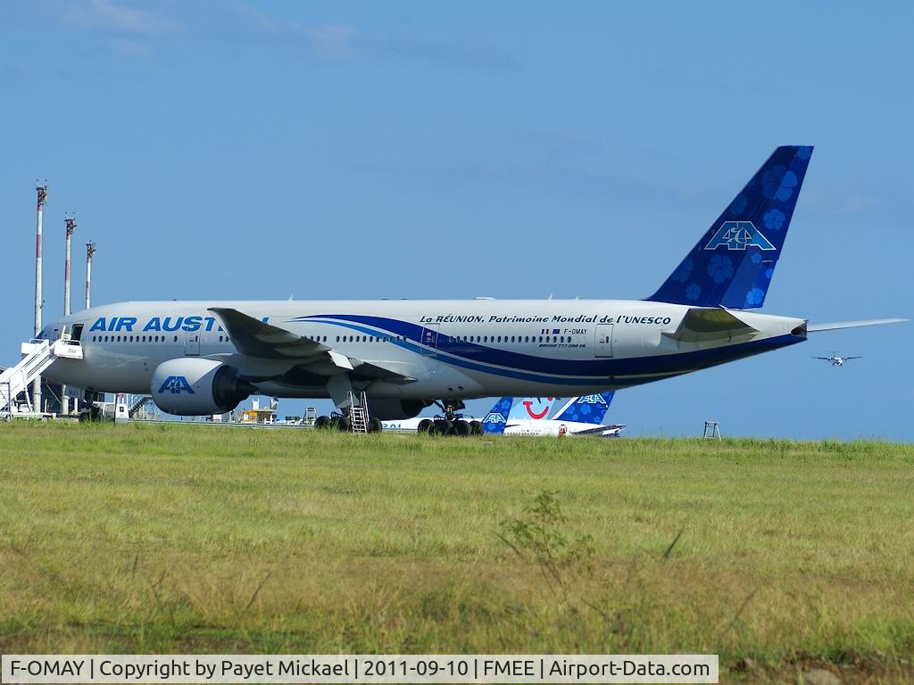 F-OMAY, 2005 Boeing 777-2Q8/ER C/N 29402, At pk 14