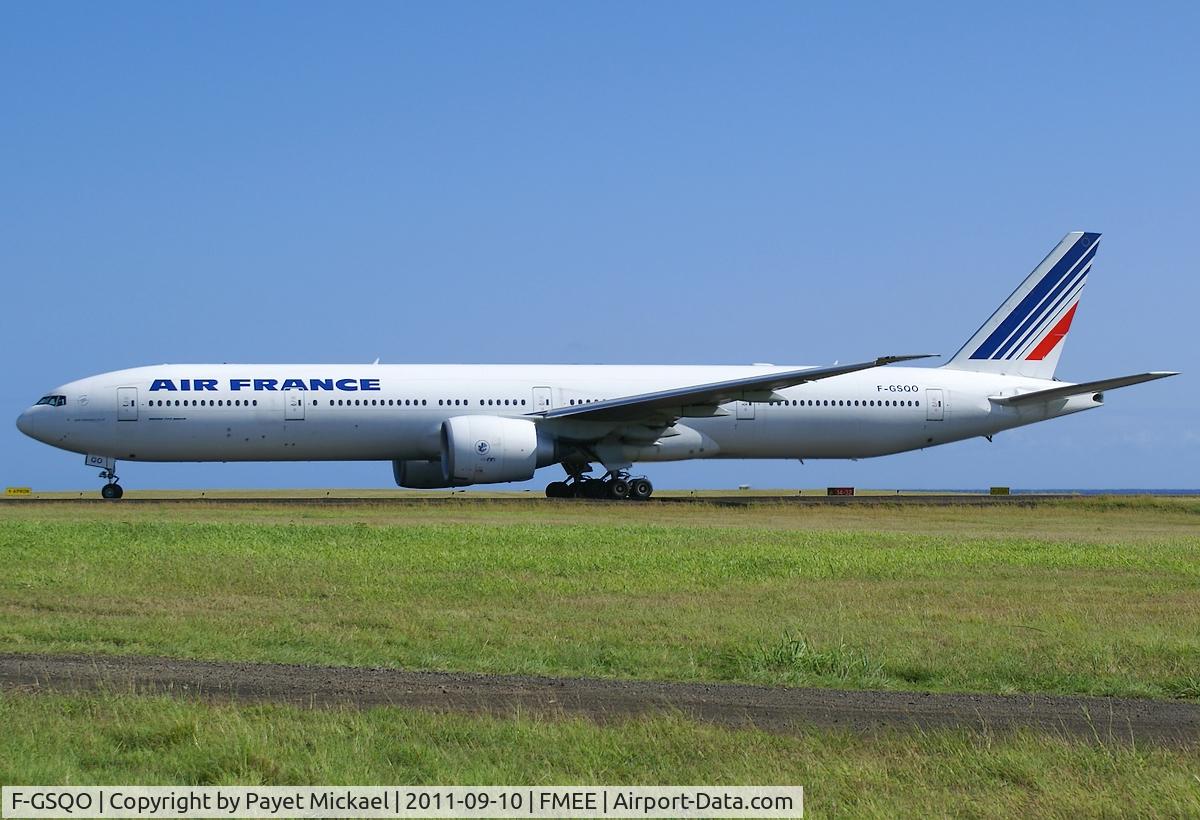F-GSQO, 2006 boeing 777-328/ER C/N 32961, On taxi Alpha.
