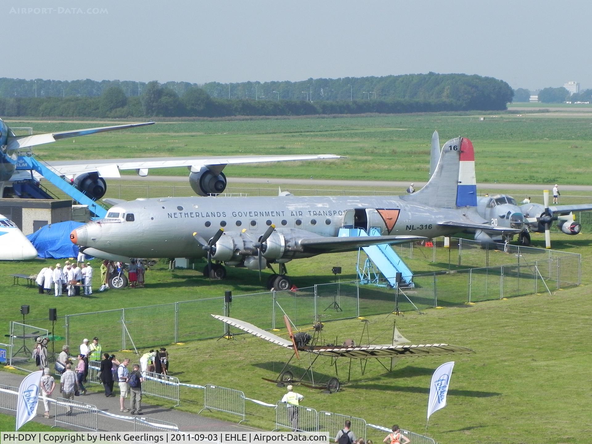 PH-DDY, 1942 Douglas C-54A Skymaster C/N 7488, Aviodrome Aviation Museum ; Fokker Centennial Celebration

cs NL-316 Netherlands Government Air Transport