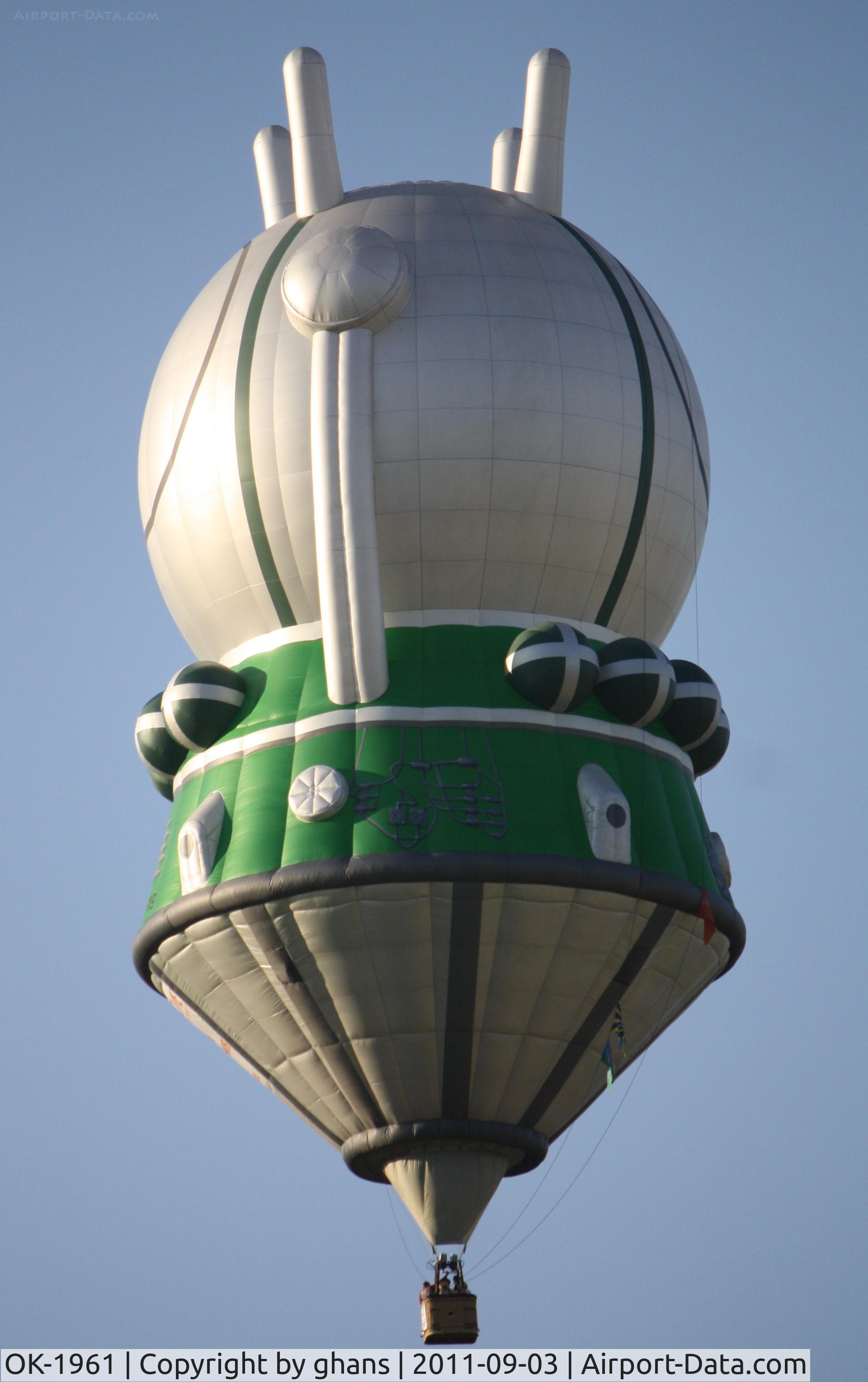 OK-1961, Kubicek Capsule C/N 724, WIM 2011
'Capsule'