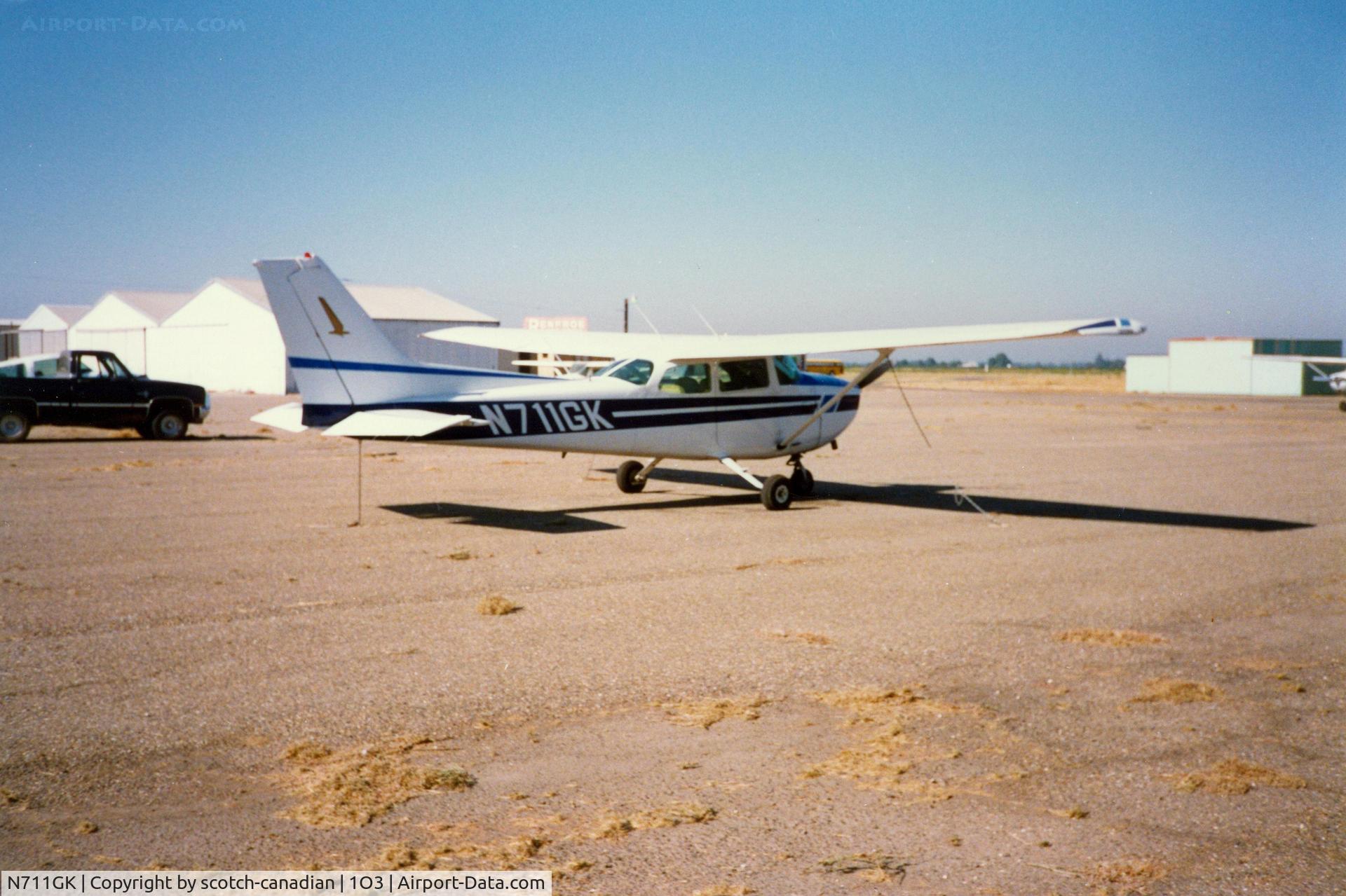 N711GK, 1979 Cessna 172N C/N 17272570, 1979 Cessna 172N N711GK at Lodi Airport, Lodi, CA - July 1989