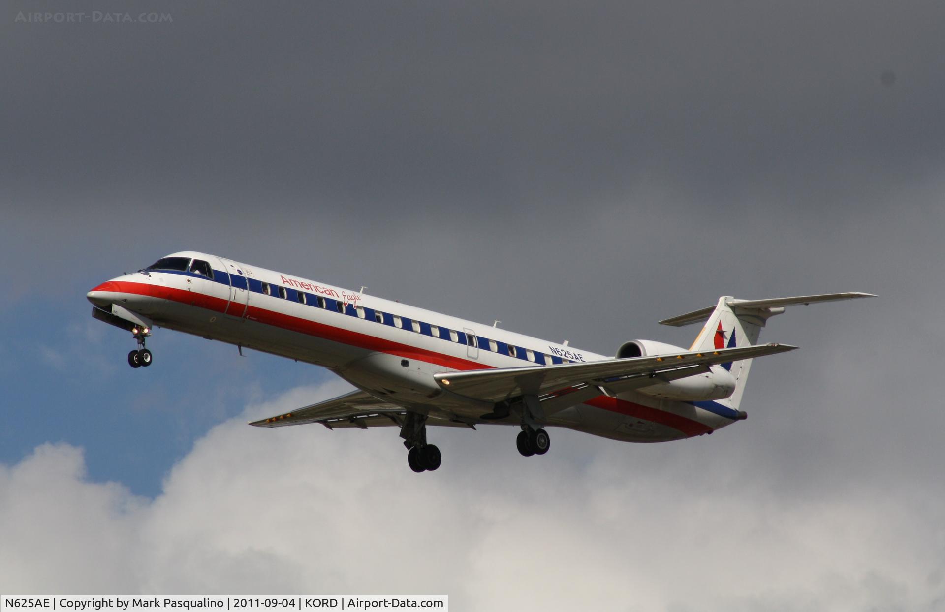 N625AE, 1999 Embraer ERJ-145LR (EMB-145LR) C/N 145115, EMB-145LR