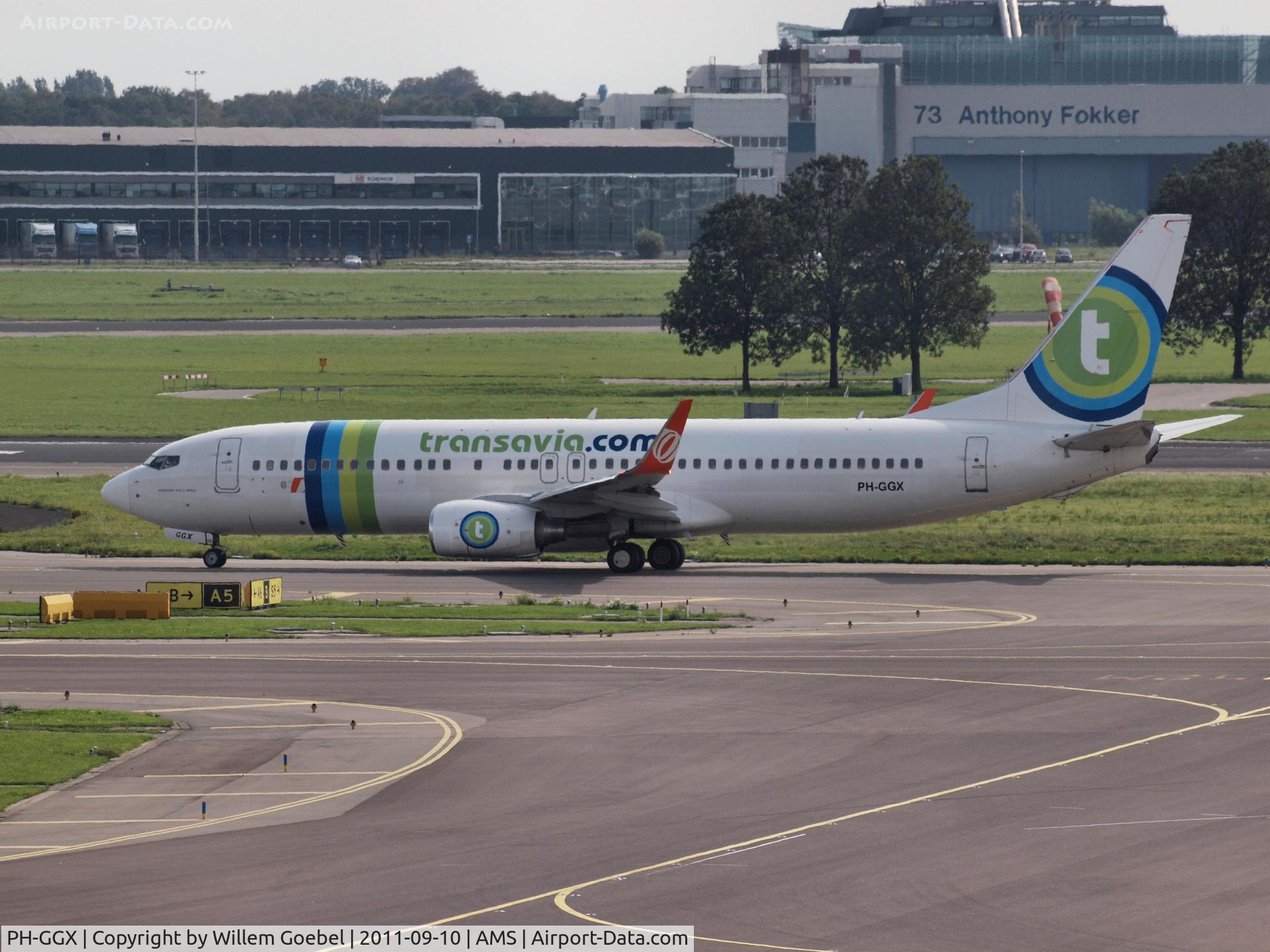 PH-GGX, 2010 Boeing 737-8EH C/N 36596, Taxi to the runway of 