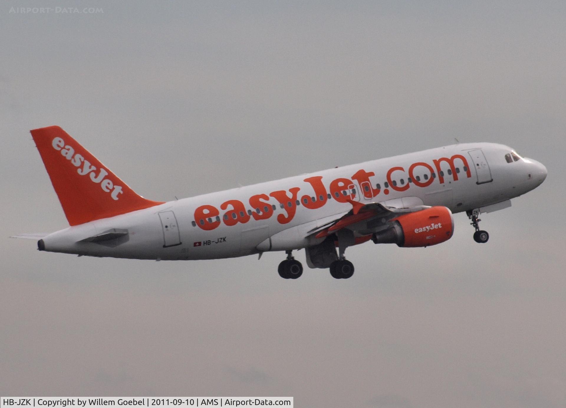 HB-JZK, 2004 Airbus A319-111 C/N 2319, Take off of 