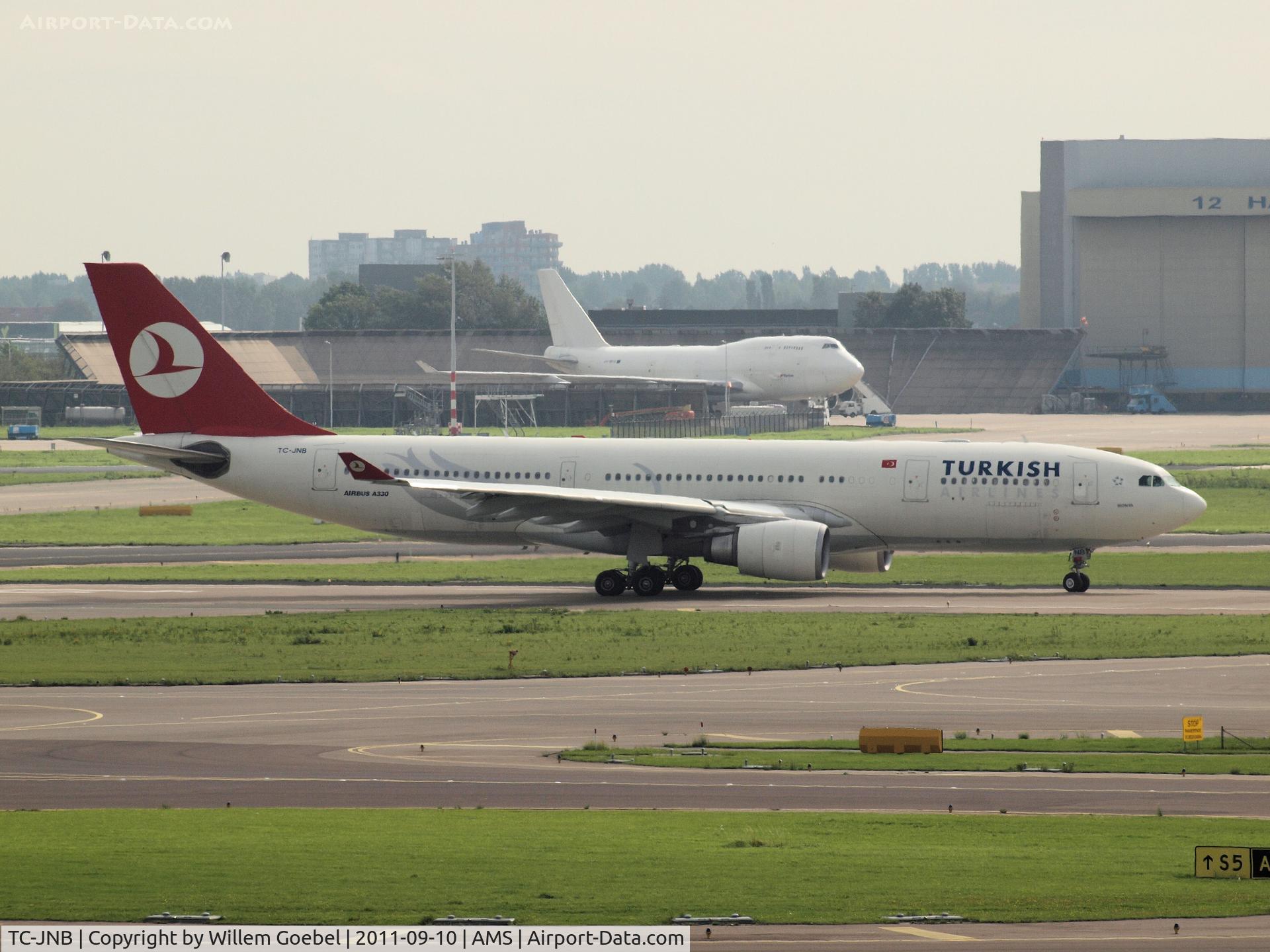 TC-JNB, 2005 Airbus A330-204 C/N 704, Taxi to the runway of 