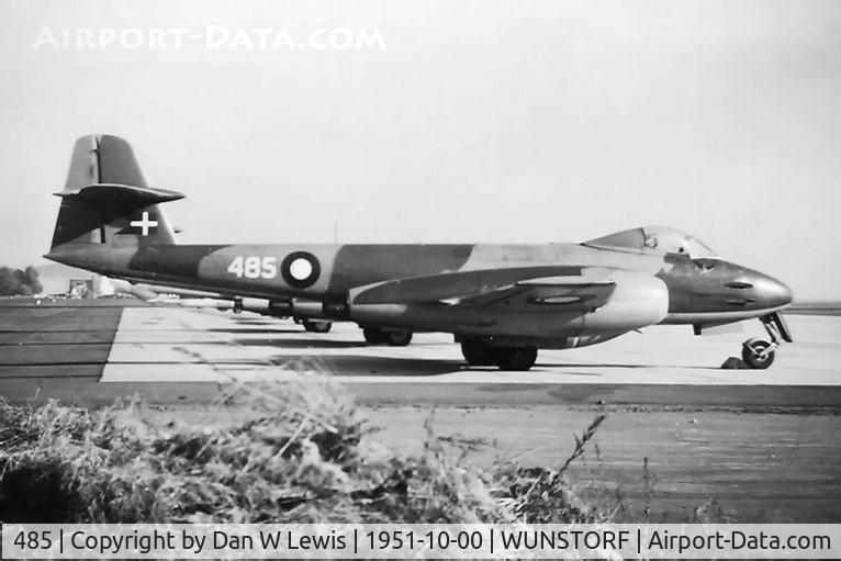 485, Gloster Meteor F.8 C/N Not found 485, RDAF Meteor F.8 at RAF Wunstorf for refuelling and pre-flight inspections in October 1951
