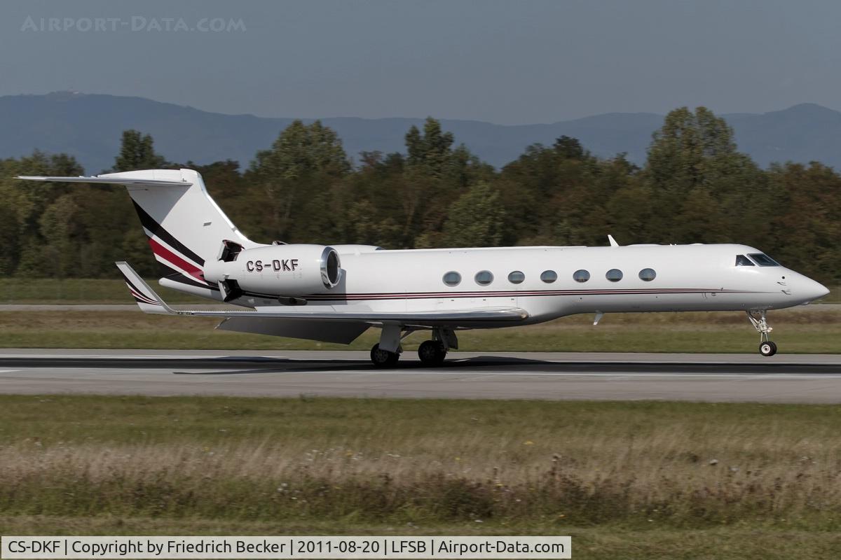 CS-DKF, 2006 Gulfstream Aerospace GV-SP (G550) C/N 5099, touchdown