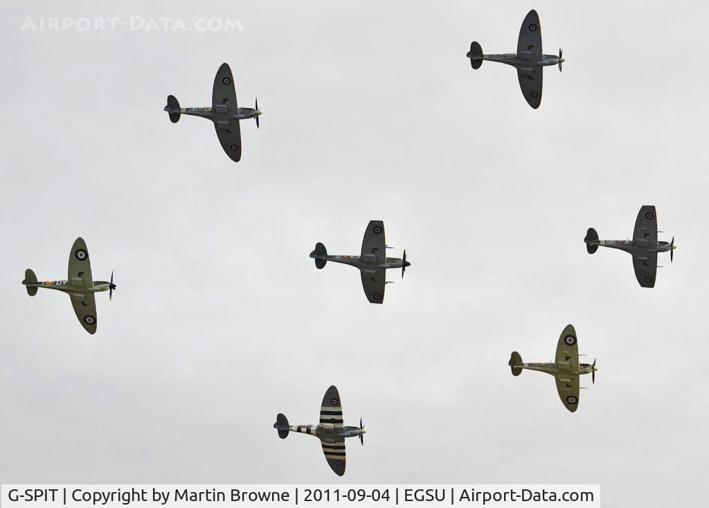 G-SPIT, 1944 Supermarine 379 Spitfire FR.XIV C/N 6S/649205, DULL AND RAINY
