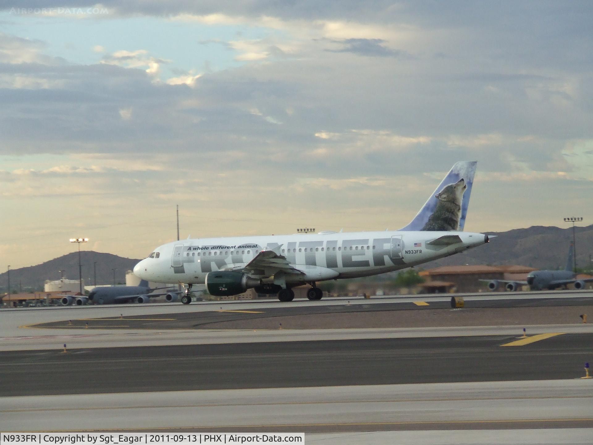N933FR, 2004 Airbus A319-111 C/N 2260, Frontier tail flash