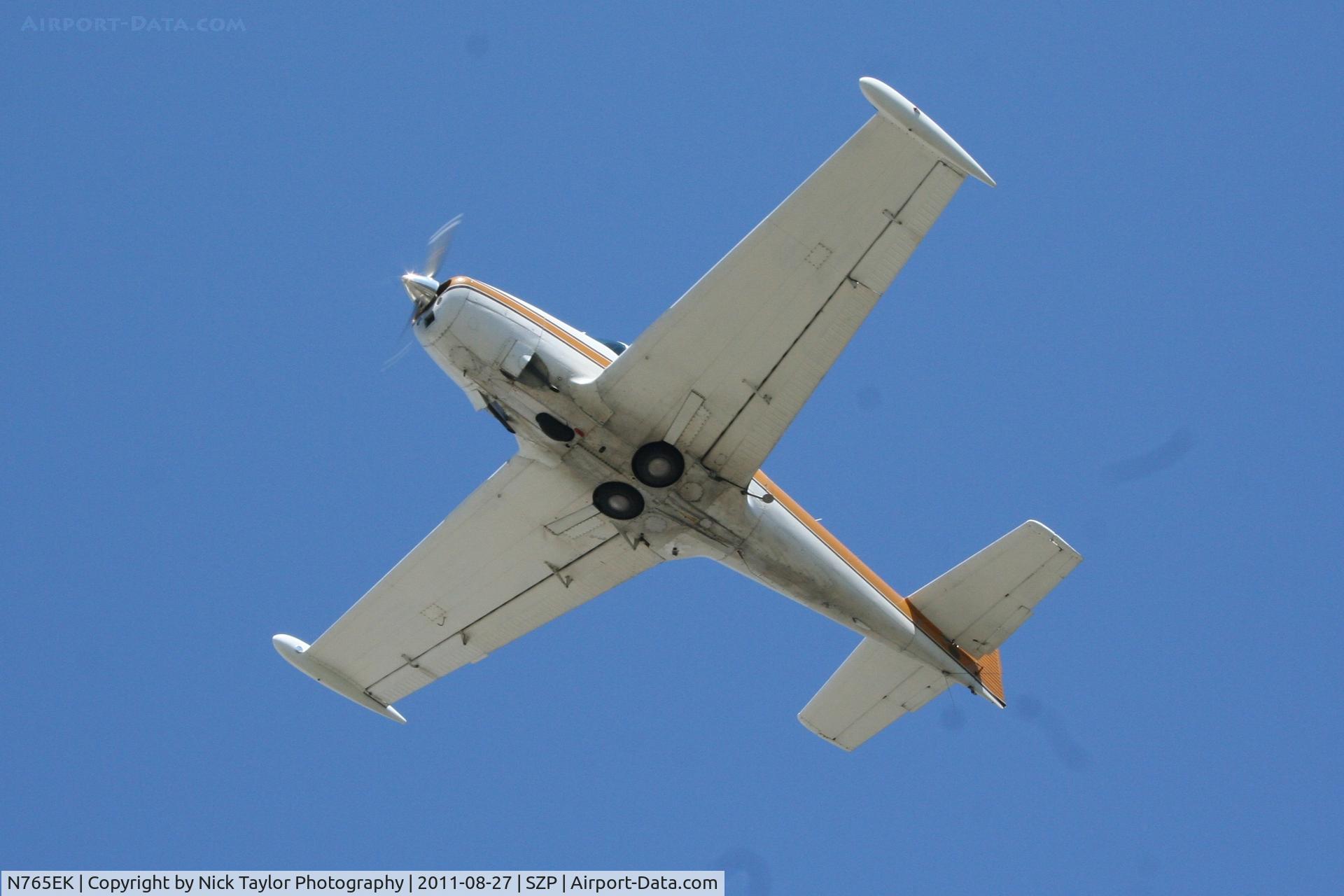 N765EK, 1947 North American Navion (NA-145) C/N NAV-4-1013, Taking off 22