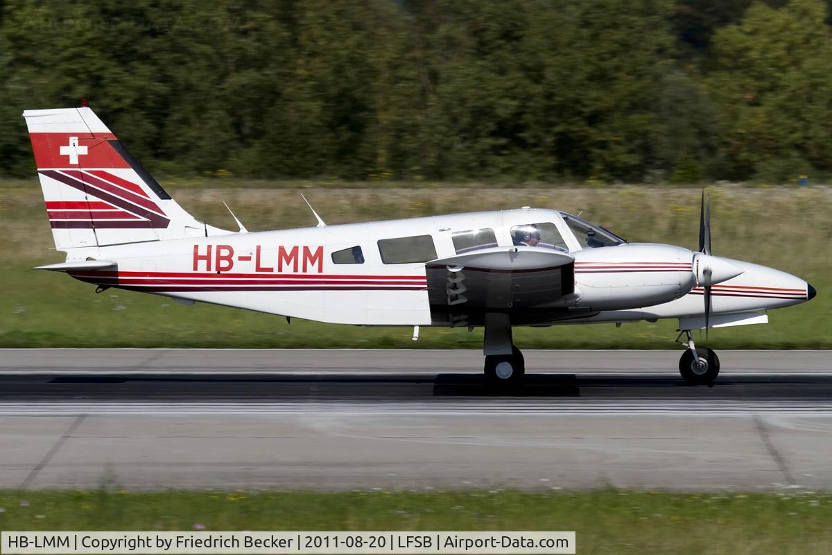 HB-LMM, 1981 Piper PA-34-200T Seneca II C/N 34-8170029, departure from Basel