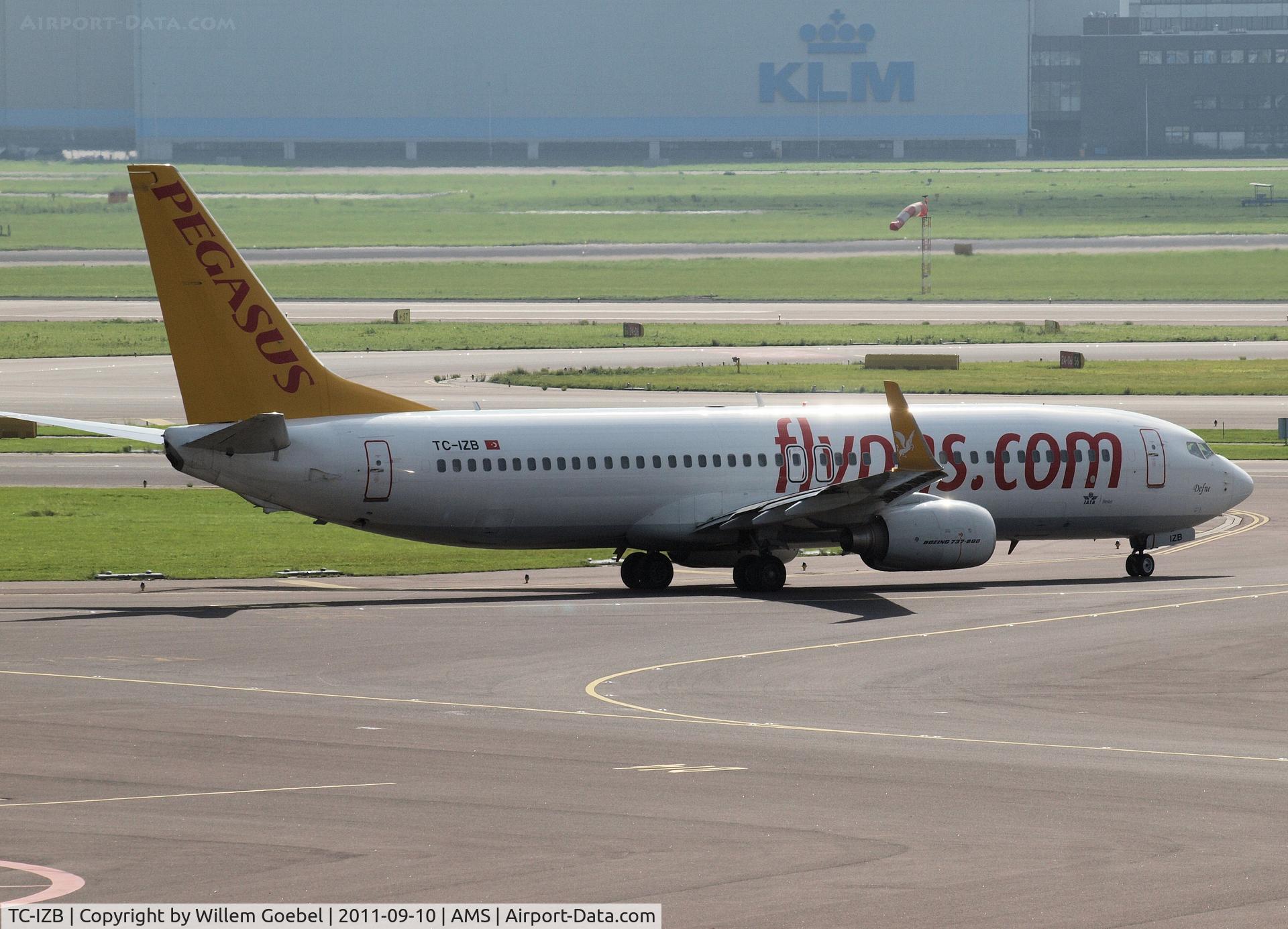 TC-IZB, 2009 Boeing 737-86J C/N 37743, Taxi to the runway of 