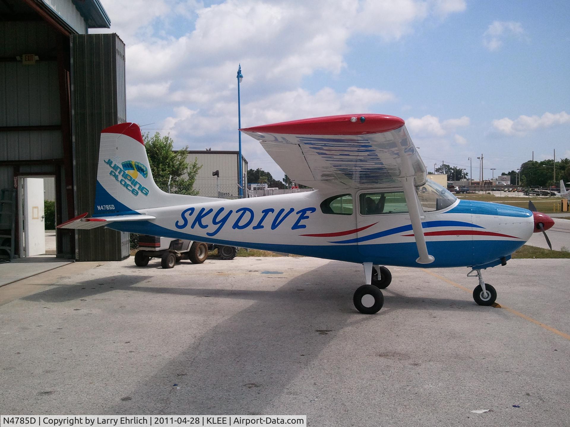 N4785D, 1958 Cessna 182A Skylane C/N 34885, New paint summer 2011.