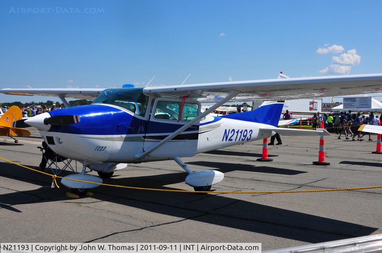 N21193, 1972 Cessna 182P Skylane C/N 18261477, Winston Salem Airshow 2011